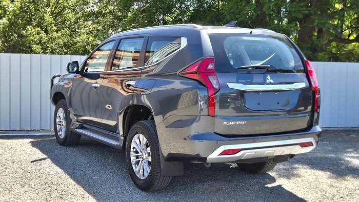 2022 Mitsubishi Pajero Sport GLX