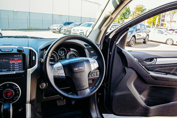 2017 Isuzu MU-X LS-T