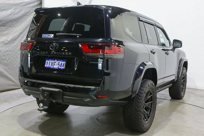 2023 Toyota Landcruiser Sahara