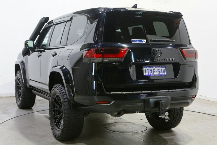 2023 Toyota Landcruiser Sahara