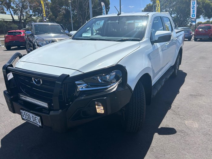 2024 Mazda BT-50 XT