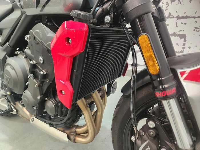 2022 Triumph Trident 660 Trident Silver