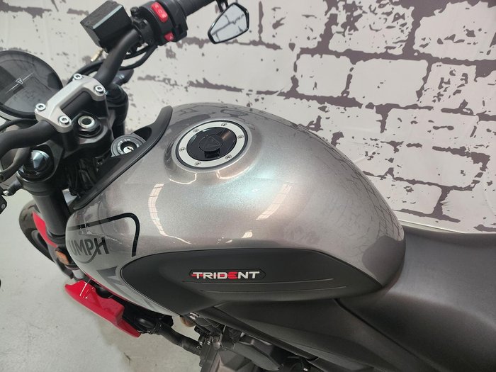 2022 Triumph Trident 660 Trident Silver