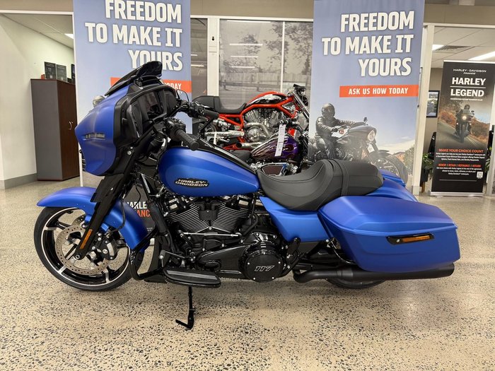 2026 Harley-Davidson Street Glide 117 (FLHX) Touring Blue