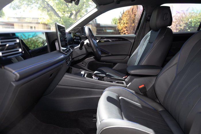 2025 Volkswagen Tiguan 195TSI R-Line