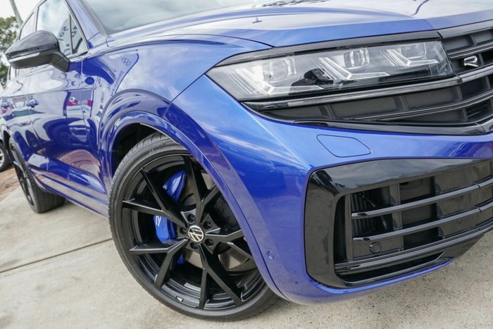 2023 Volkswagen Touareg R