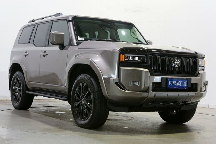 2025 Toyota Landcruiser Prado