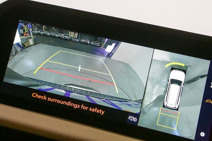 2025 Toyota Landcruiser Prado VX