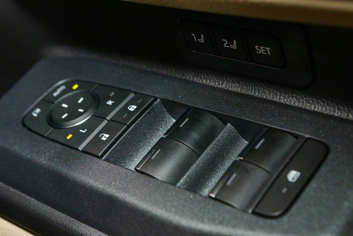 2025 Toyota Landcruiser Prado VX