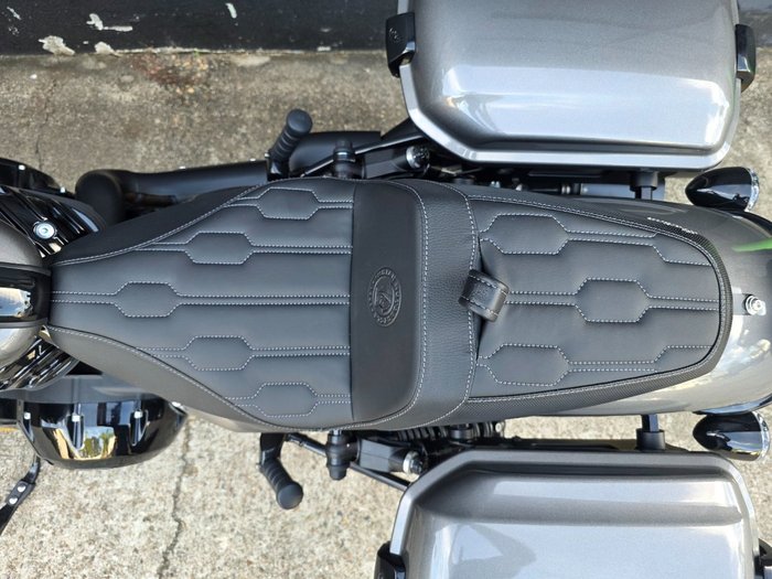 2025 Indian SPORT CHIEF RT HEAVY METAL SMOKE