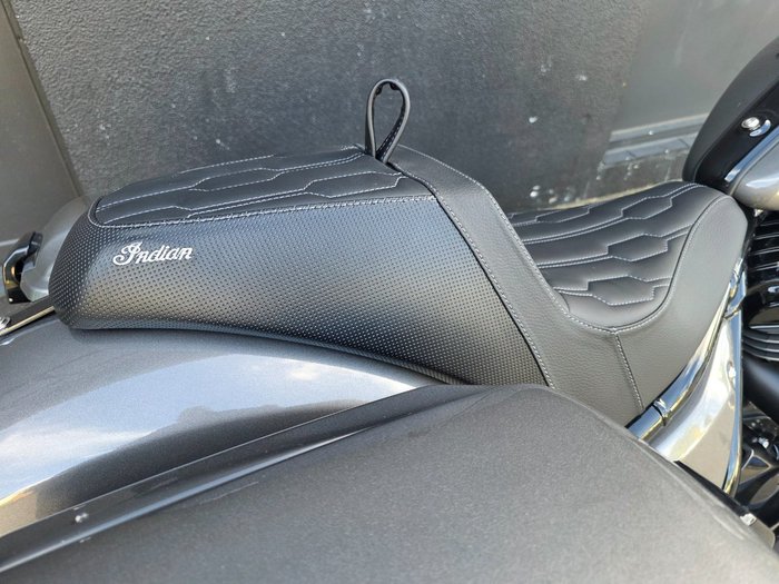 2025 Indian SPORT CHIEF RT HEAVY METAL SMOKE