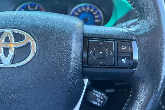 2018 Toyota Hilux SR5