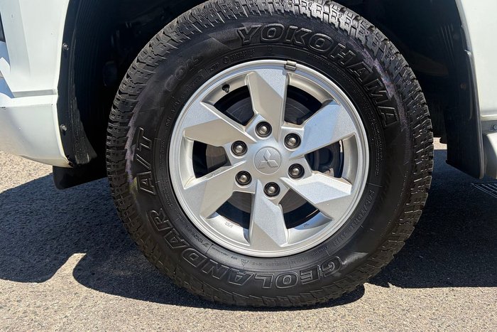 2019 Mitsubishi Triton GLX+