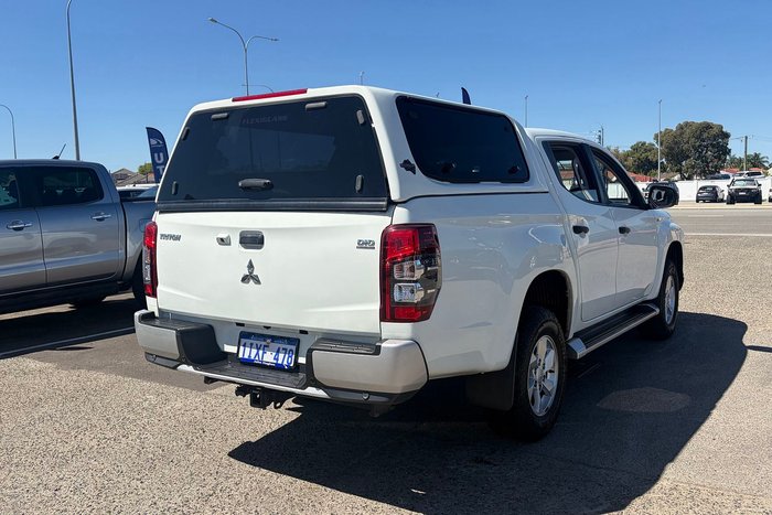 2019 Mitsubishi Triton GLX+
