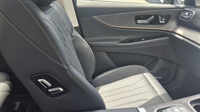 2025 Jaecoo J8 Track