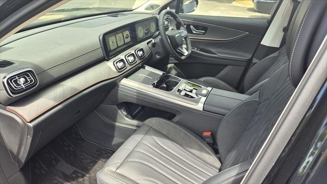 2025 Jaecoo J8 Track