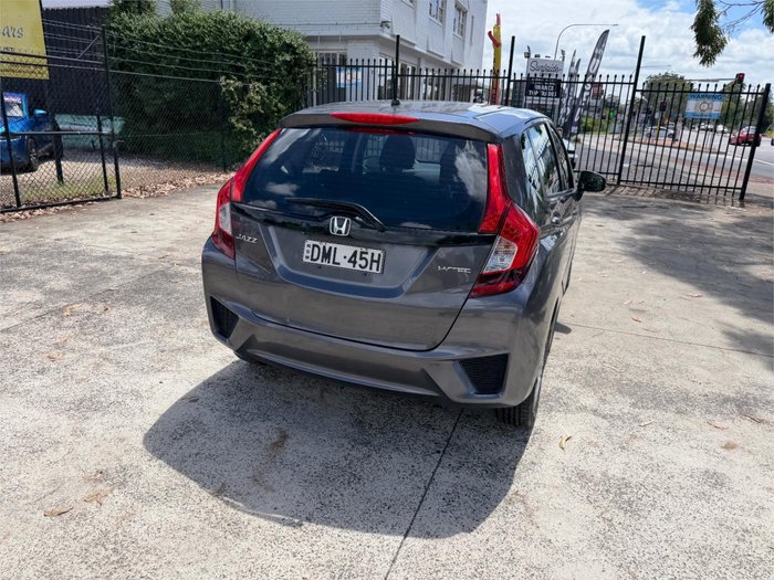 2016 HONDA JAZZ VTi