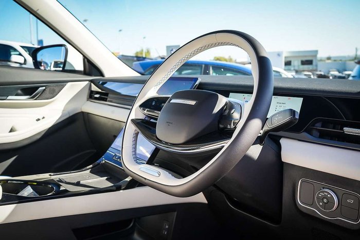 2025 Jaecoo J5 EV Summit