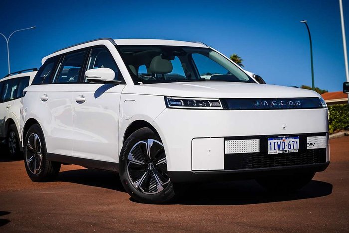 2025 Jaecoo J5 EV Summit