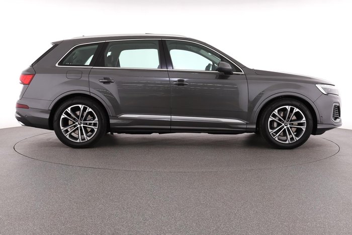 2025 Audi Q7 45 TDI