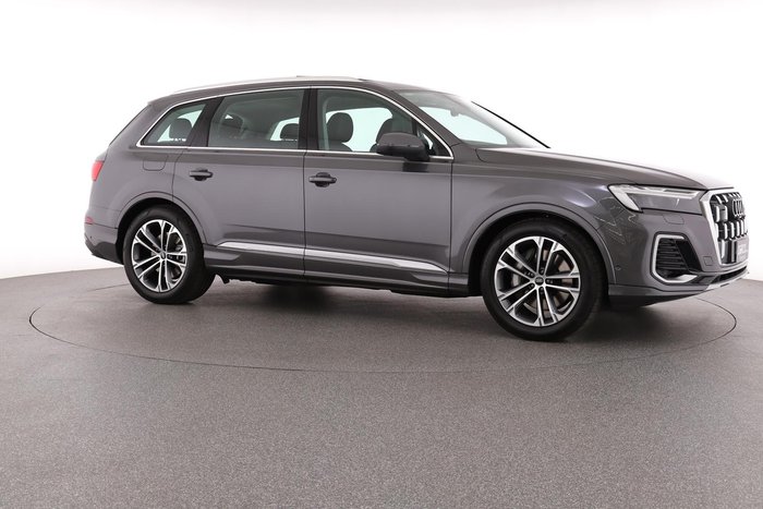2025 Audi Q7 45 TDI