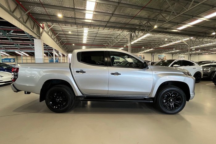 2023 Mitsubishi Triton GLX-R