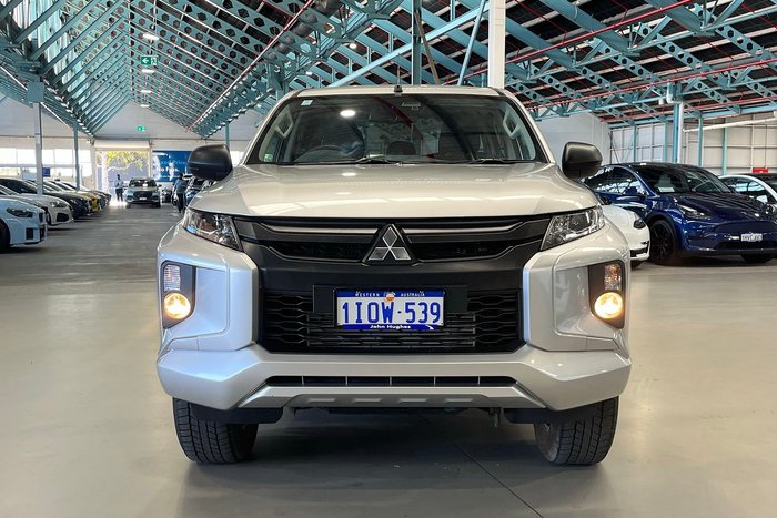 2023 Mitsubishi Triton GLX-R