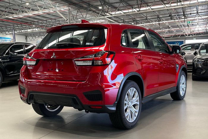 2025 Mitsubishi ASX ES