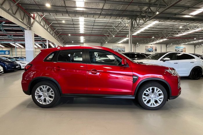 2025 Mitsubishi ASX ES