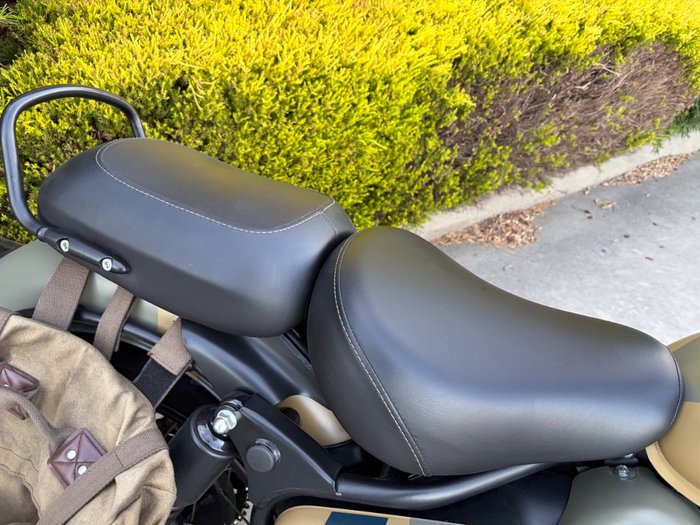 2025 Royal Enfield CLASSIC 350 SIGNALS KHAKI