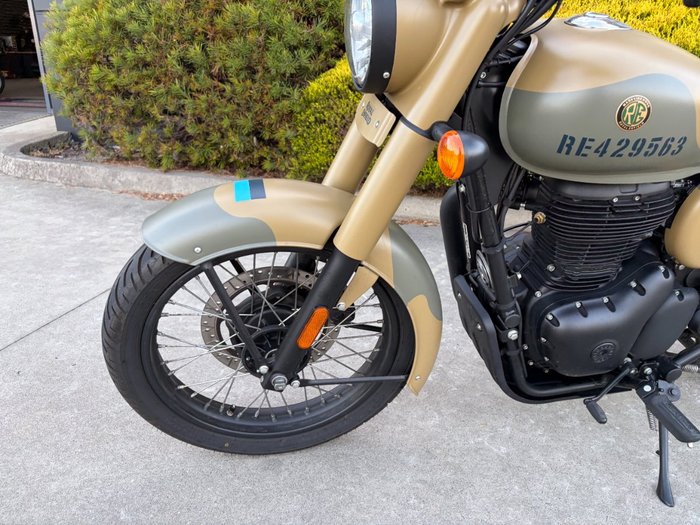 2025 Royal Enfield CLASSIC 350 SIGNALS KHAKI