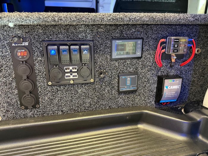 2022 Hyundai STARIA LOAD