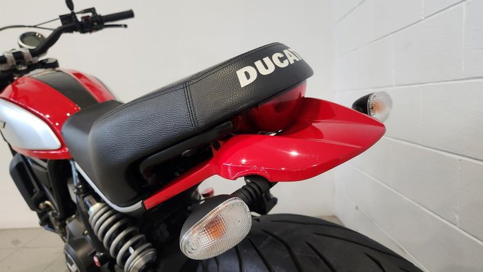 2017 Ducati Scrambler ICON Scrambler Red