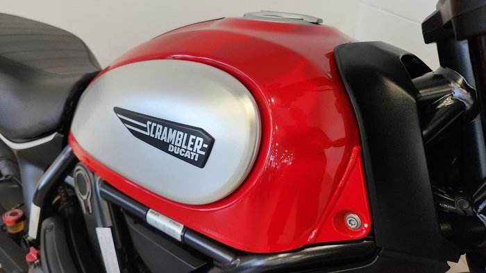 2017 Ducati Scrambler ICON Scrambler Red