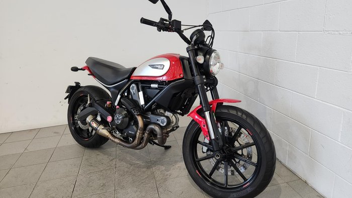 2017 Ducati Scrambler ICON Scrambler Red