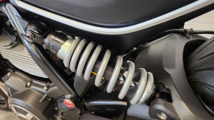 2017 Ducati Scrambler ICON Scrambler Red