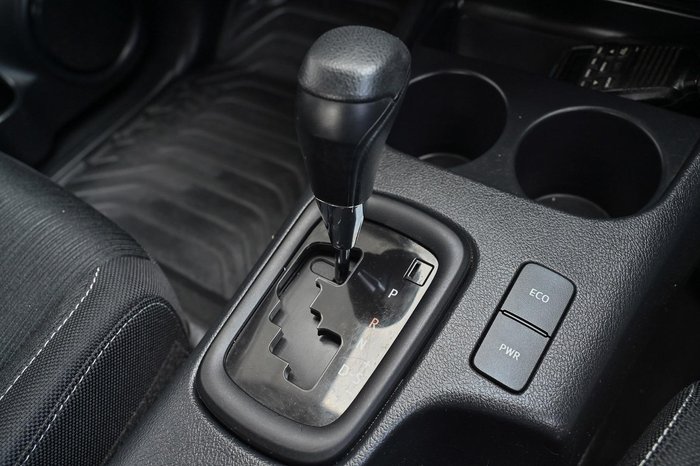 2022 Toyota Hilux SR GUN126R 4X4 Dual Range Glacier White