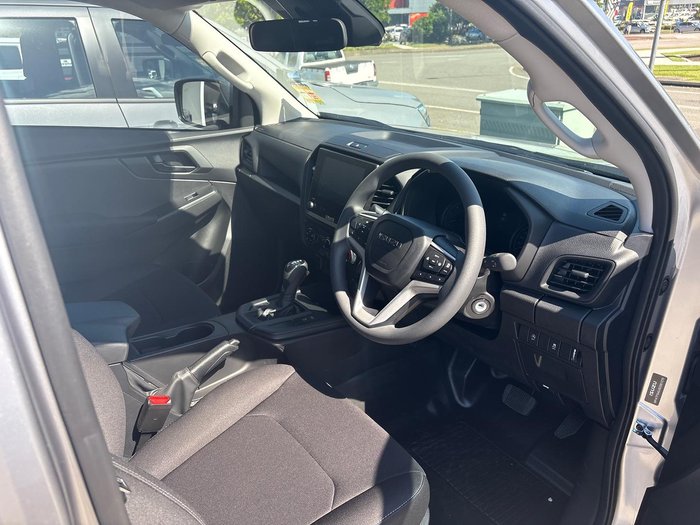 2025 Isuzu D-MAX SX