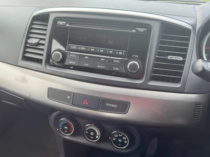 2013 Mitsubishi Lancer ES