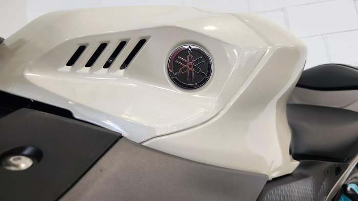 2024 Yamaha YZF-R3 R3 White