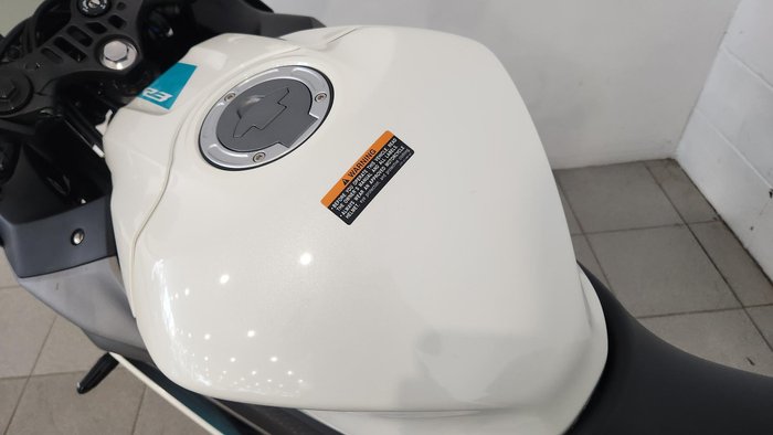 2024 Yamaha YZF-R3 R3 White