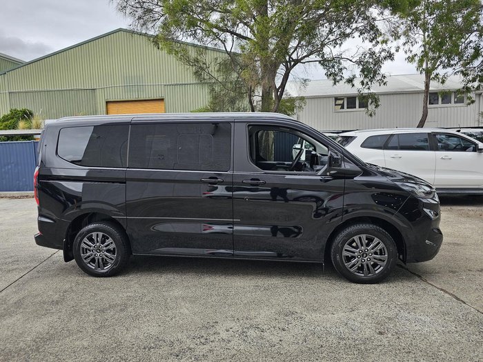 2024 Ford Tourneo Titanium X