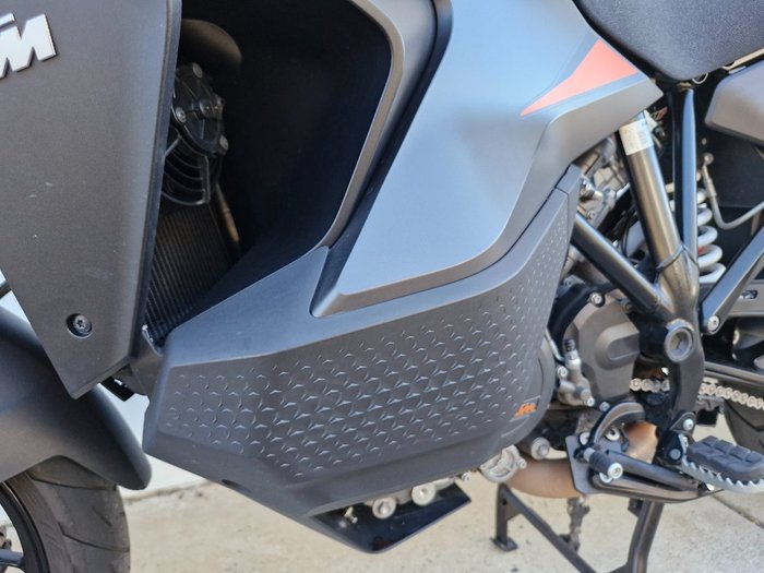 2021 Ktm SUPER ADVENTURE S Black