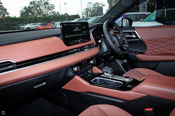 2025 Mitsubishi Outlander Exceed Tourer