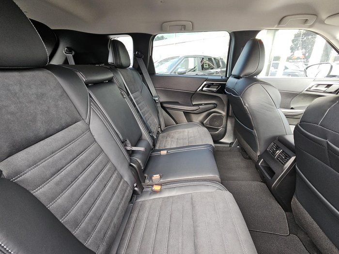 2023 Mitsubishi Outlander Aspire