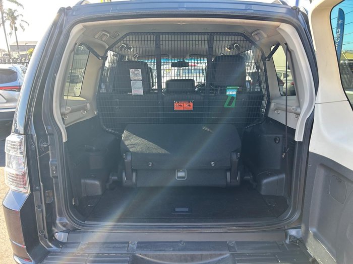 2015 Mitsubishi Pajero GLS