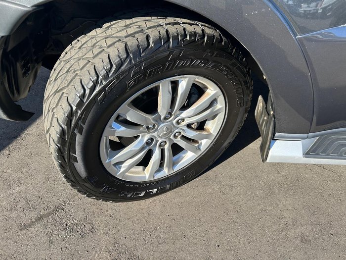 2015 Mitsubishi Pajero GLS