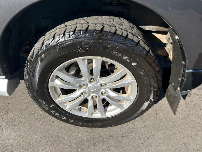 2015 Mitsubishi Pajero GLS