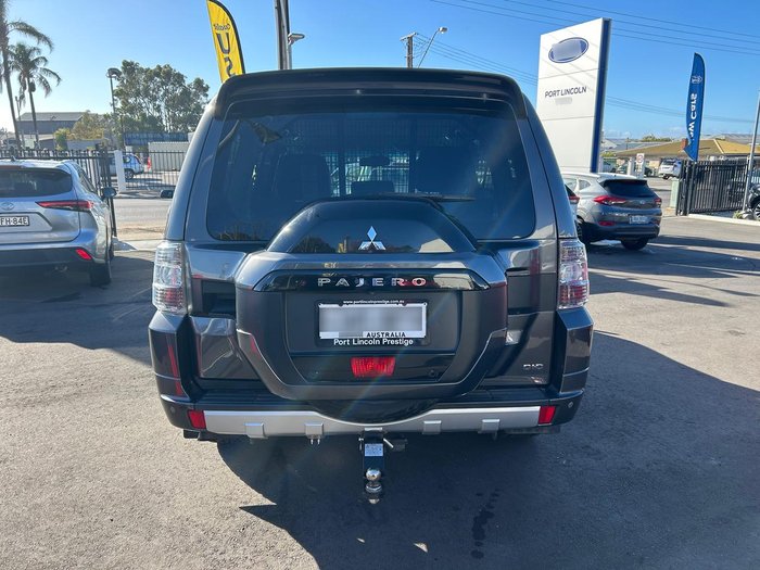 2015 Mitsubishi Pajero GLS