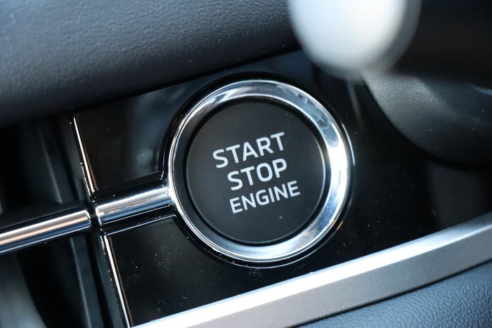 2025 Mitsubishi Outlander ES ZM MY25 AWD White Diamond